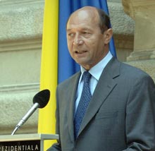 Băsescu ar putea convoca Parlamentul pentru numirea șefilor serviciilor după vizita în SUA