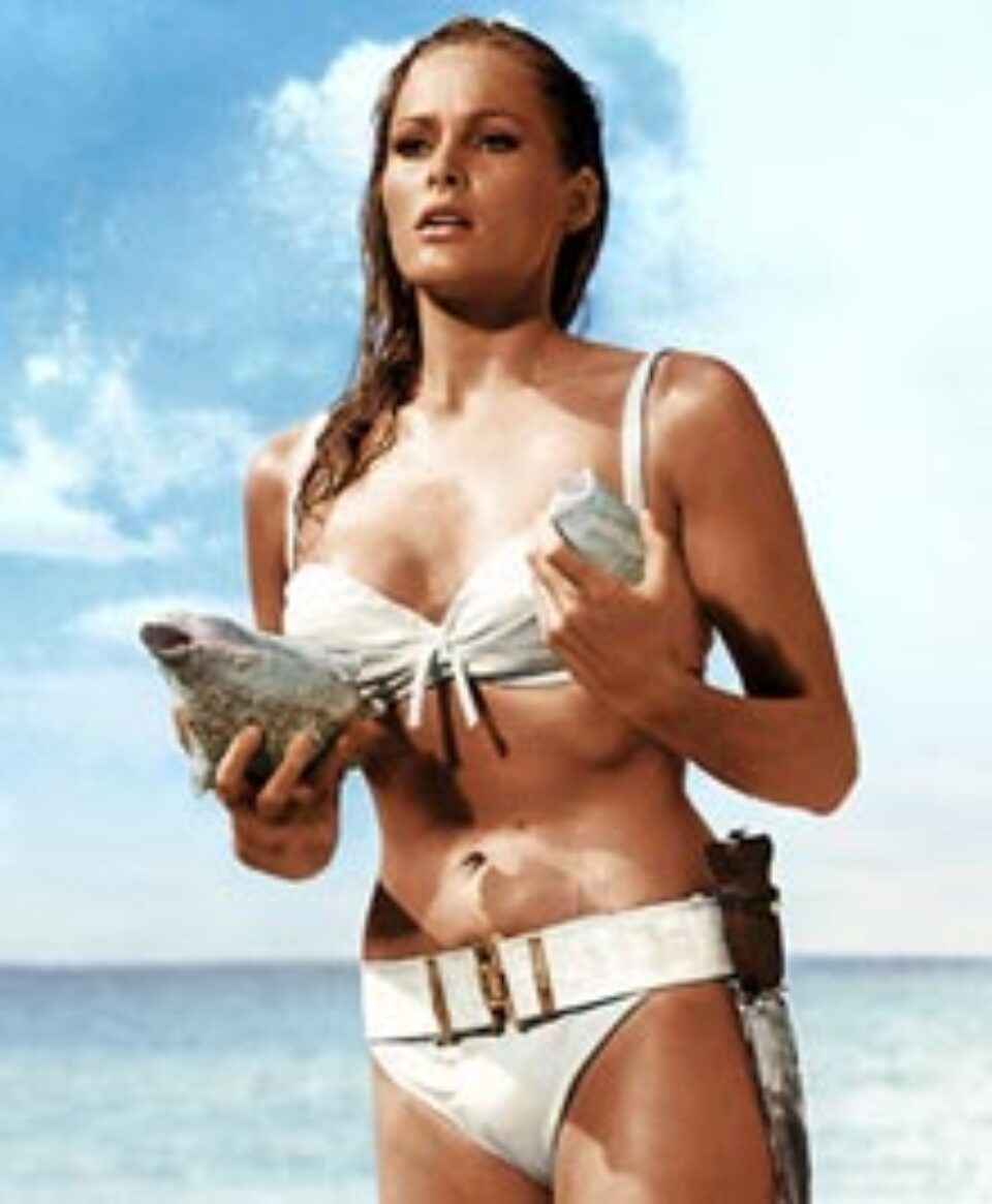 Ursula Andress, cea mai frumoasă "Bond girl"