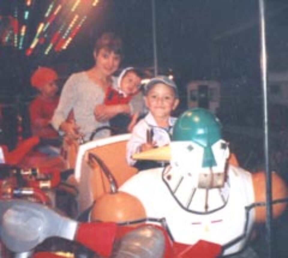 Din pacate Andrei nu intelege nimic din tot ce se petrece in jurul lui