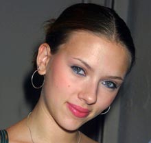 Scarlett Johansson va crea o linie de articole sportive pentru Reebok