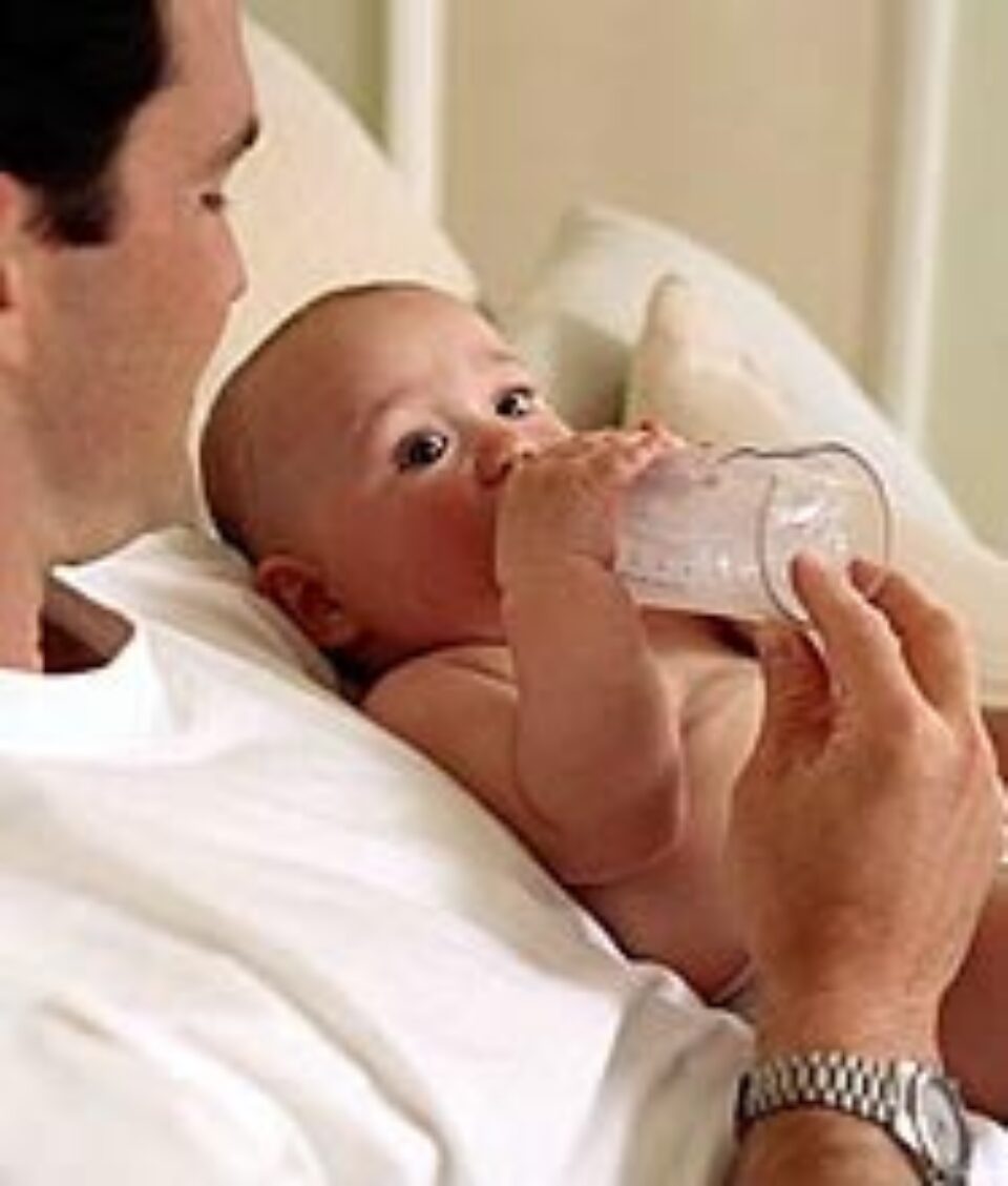 O cincime din beneficiarii indemnizației de creștere a copilului sunt bărbați O cincime din beneficiarii indemnizației de creștere a copilului sunt bărbați