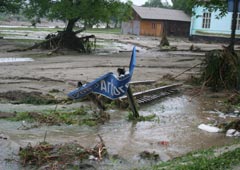 Sinistrații de la Arbore, loviți din nou de ape