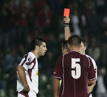 Joc slab, înfrângere logică