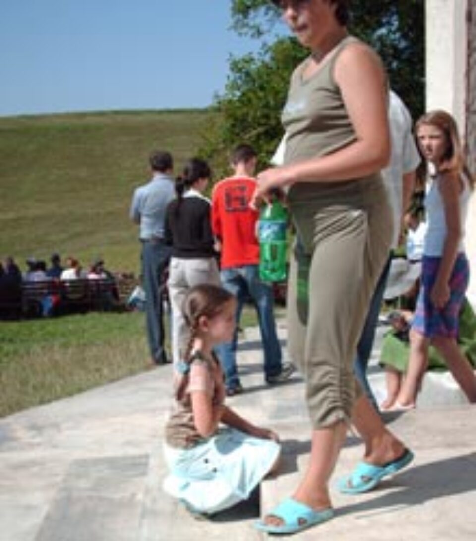 Peste 1000 de pelerini s-au adunat la Hagigadar, la sărbătoarea Maicii Domnului