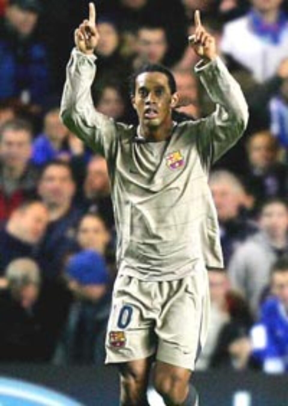 Ronaldinho, la mâna lui Cosmin Olăroiu şi Răzvan Lucescu