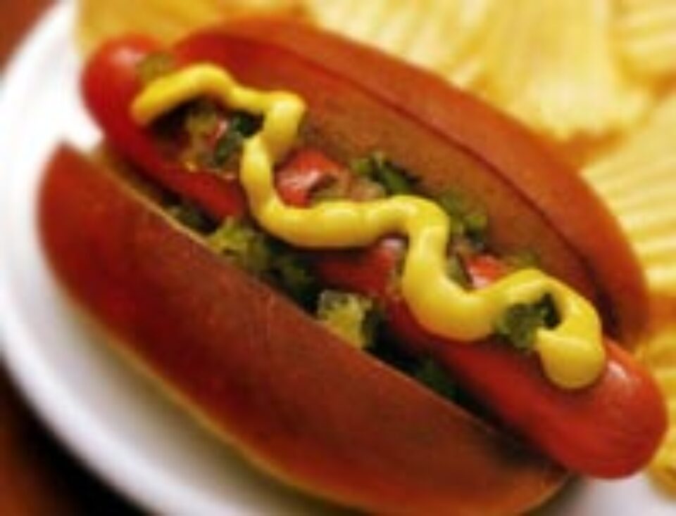 Hot dog-ul poate provoca mutații genetice