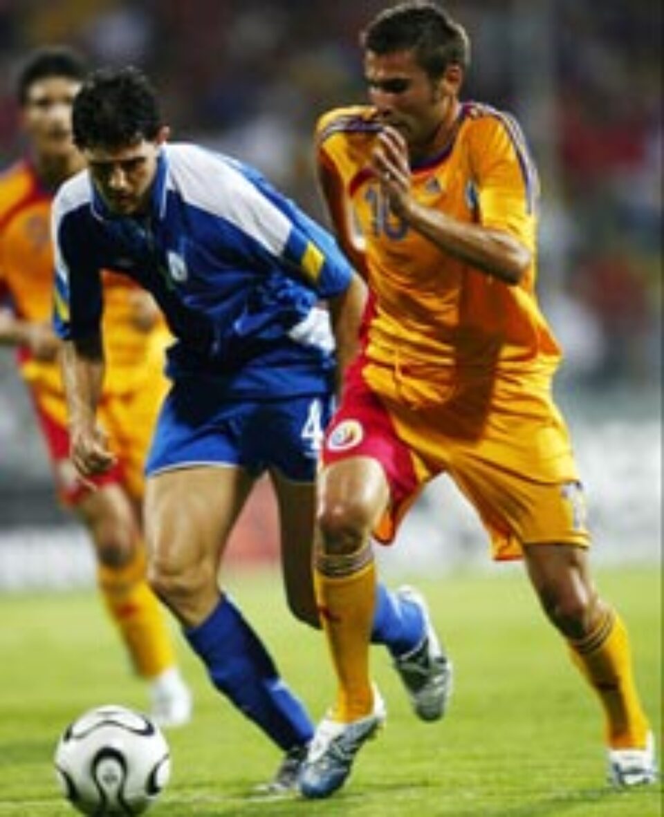 Antrenament cu public în amicalul cu Cipru