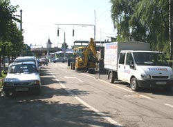 Strada Universității ar trebui să fie deschisă de mâine circulației pe ambele sensuri