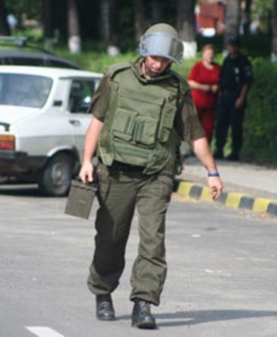 O cutie cu scule a blocat zona Mărășești aproape o oră