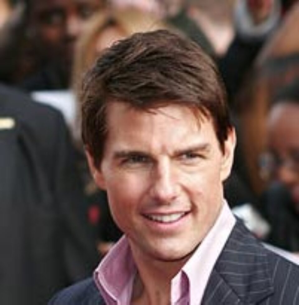 Concedierea lui Tom Cruise stârnește dezbateri aprinse la Hollywood
