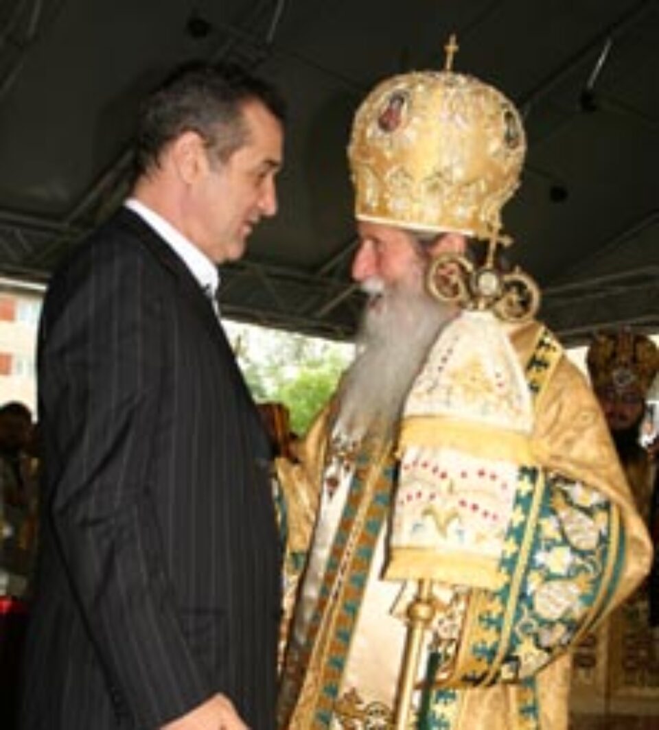 IPS Pimen si omul providential GigI Becali IPS Pimen si omul providential GigI Becali