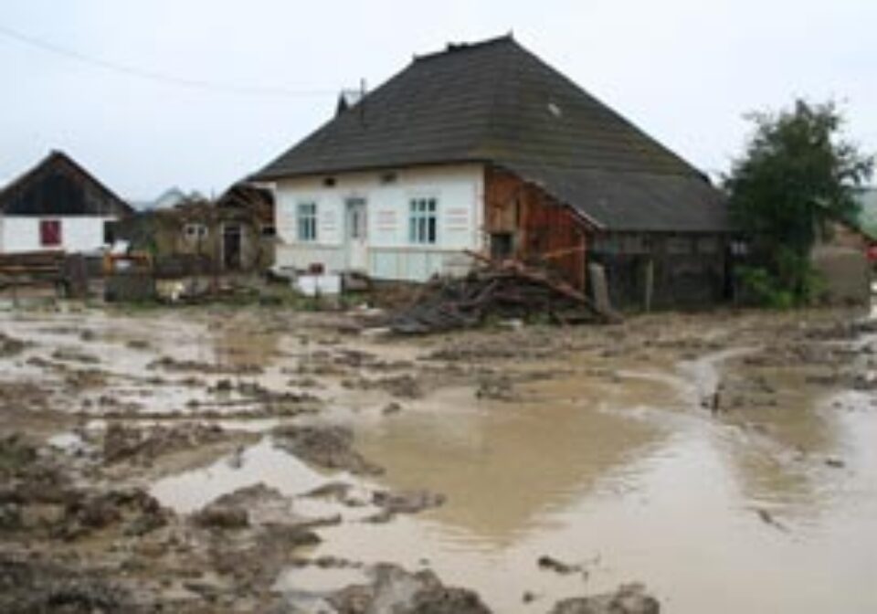 Comuna Arbore a fost lovită din nou de inundații Comuna Arbore a fost lovită din nou de inundații