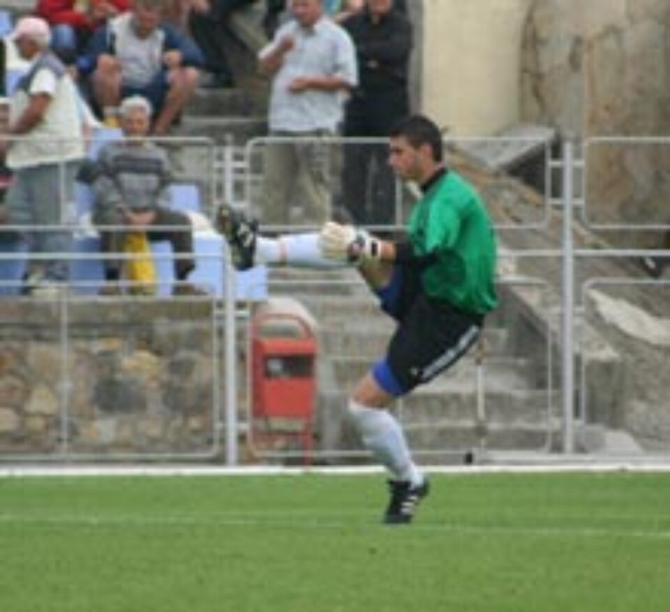 Spectacol în teren și în tribune la amicalul cu naționala de juniori