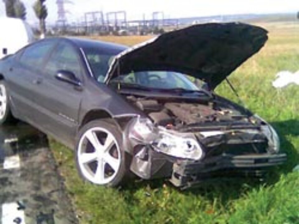 Patru mașini, avariate într-un accident în lanț Patru mașini, avariate într-un accident în lanț