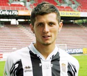 Gigi Becali spune că atacantul francez Cyril Thereau vine în Ghencea