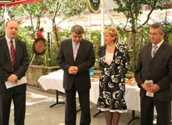 Regal de bere pe platoul Cetății de Scaun Suceava