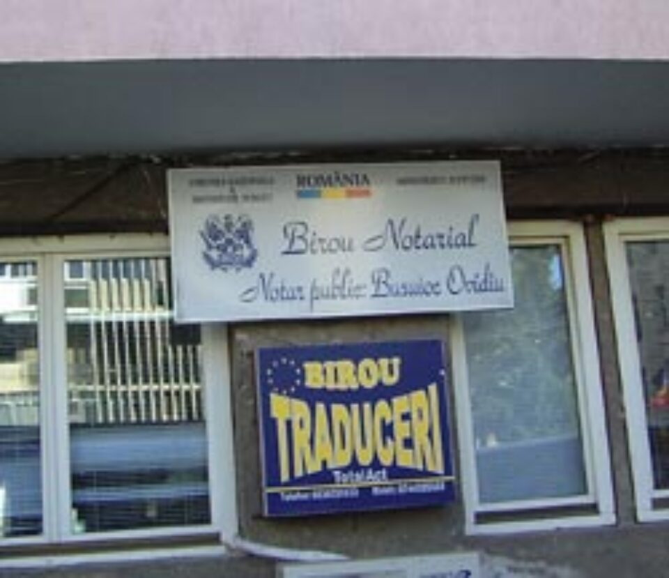 Notarul Ovidiu Busuioc, cercetat de procurori într-o rețea de traficanți de mașini de lux