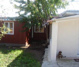 Casa in care vor locui cei sapte copi si tineri cu HIV SIDA