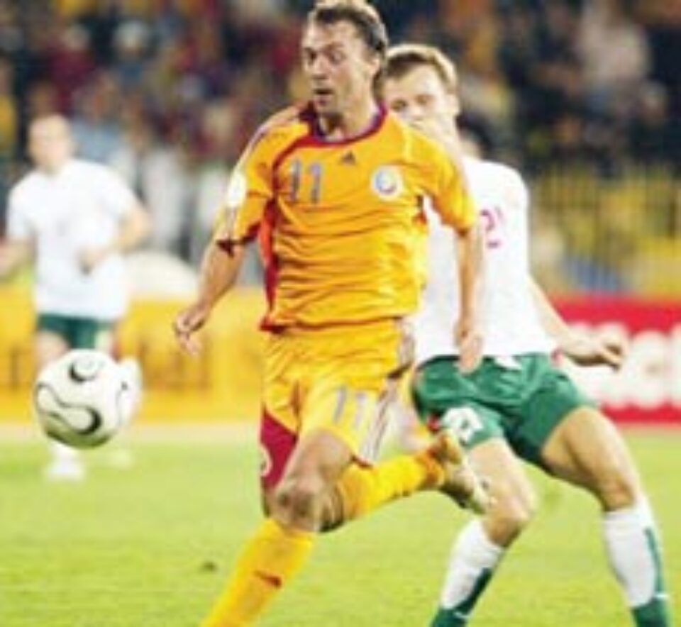 Bateți-i măcar pe albanezi! Bateți-i măcar pe albanezi!