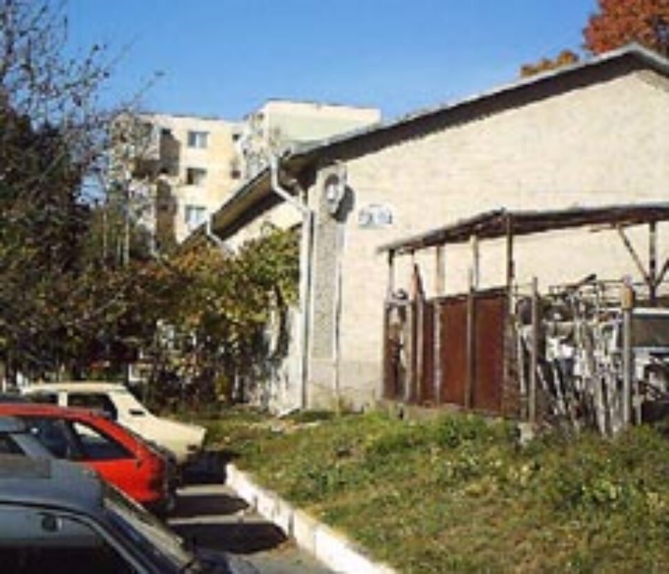 Biroul de Evidență a Persoanelor funcționează într-un spațiu insalubru