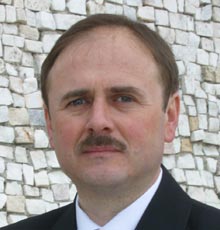 Democratul Barbă, pregătit să fredoneze liberalilor „Fluturaș, nu mai ai aripioare” și „Ionel, Ionelule”