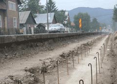 DN 17 constituie un pericol public pentru șoferi și pietoni