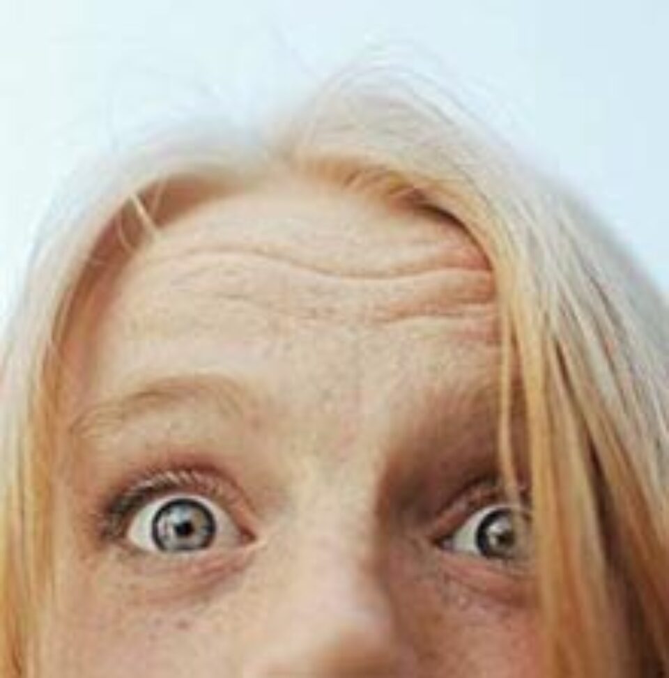 Un nou rid, un nou semn de îmbătrânire Un nou rid, un nou semn de îmbătrânire