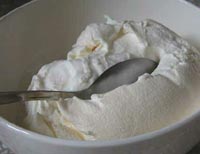 Iaurtul - un aliment plin de calități