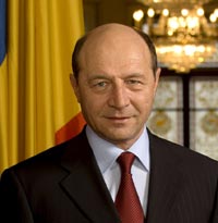 Atac la președinte Băsescu este acuzat că pune în pericol relațiile militare externe