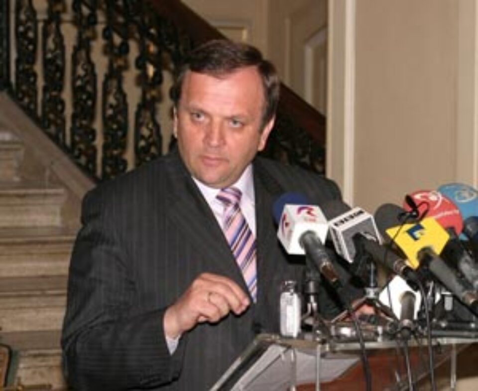 Flutur este nemulțumit de nivelul cererilor depuse pentru cota de lapte Flutur este nemulțumit de nivelul cererilor depuse pentru cota de lapte