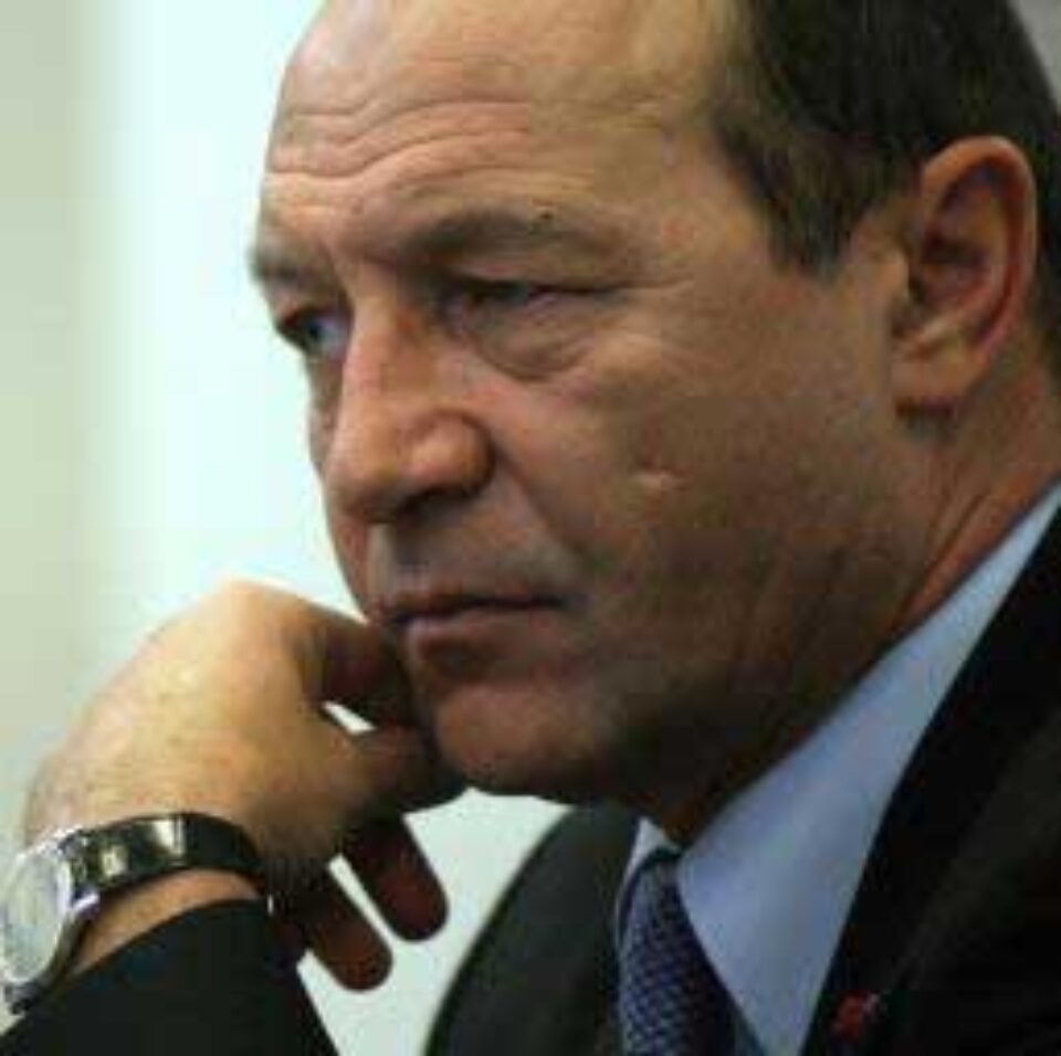 Băsescu, adversar politic pentru liberali Băsescu, adversar politic pentru liberali