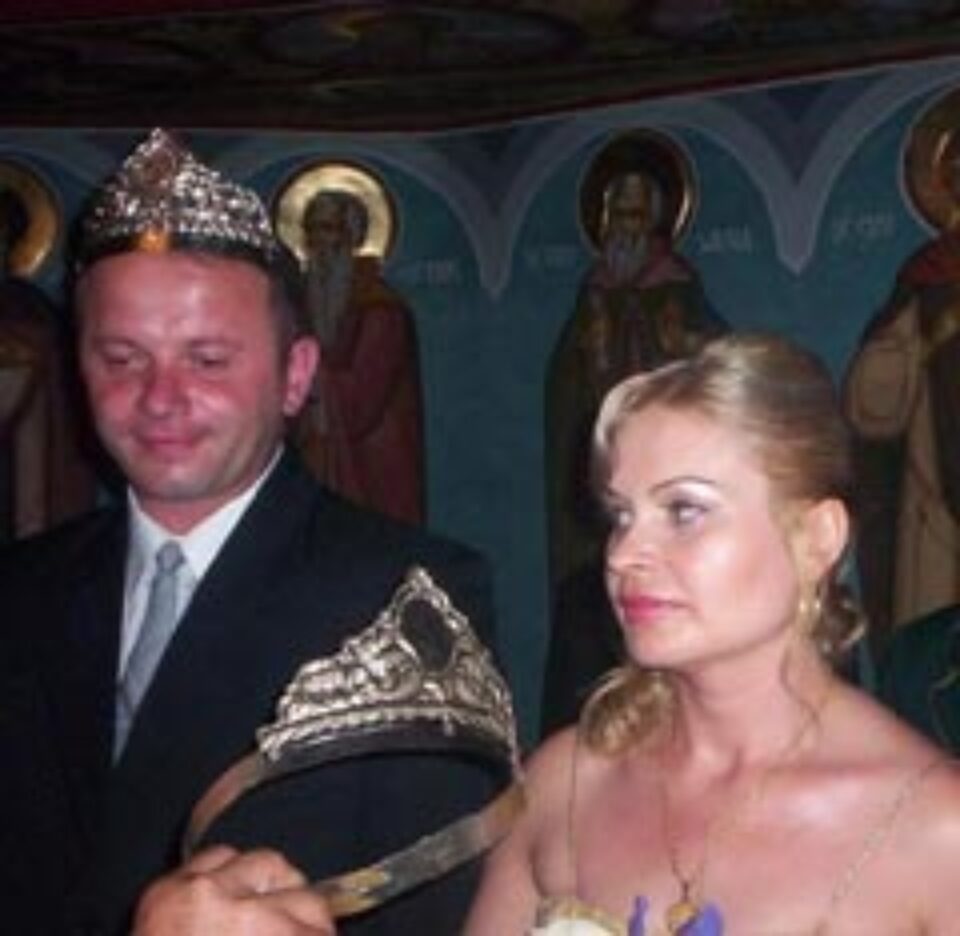 Daniel Prisăcariu şi Daniela Viorica Jeleanu s-au cununat religios pe 1 iulie