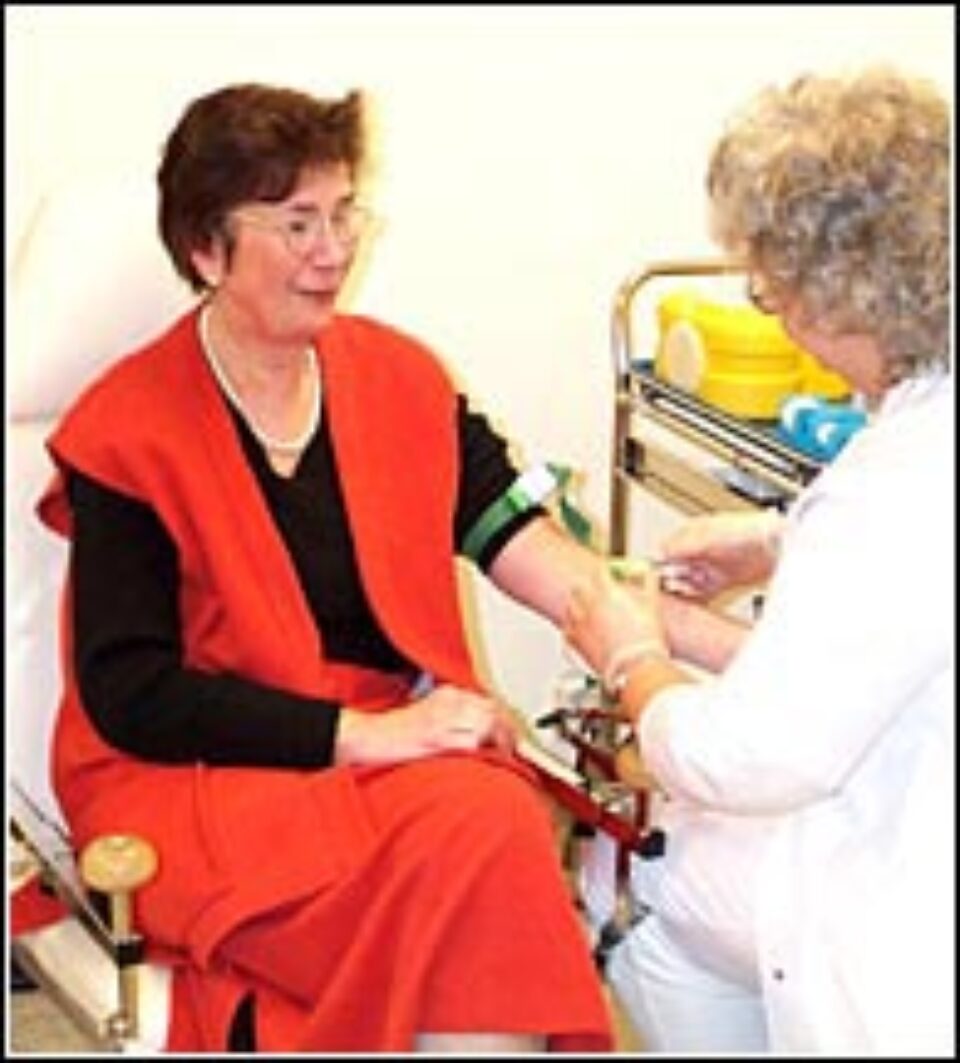 Invitații scrise la medic, pentru efectuarea obligatorie a unor analize de laborator Invitații scrise la medic, pentru efectuarea obligatorie a unor analize de laborator