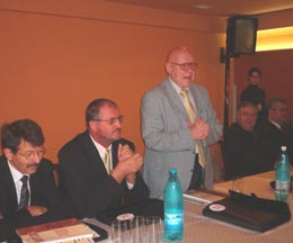 DHA-25 la deschidere