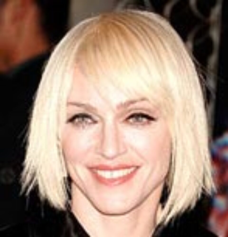 Madonna are un nou look Madonna are un nou look