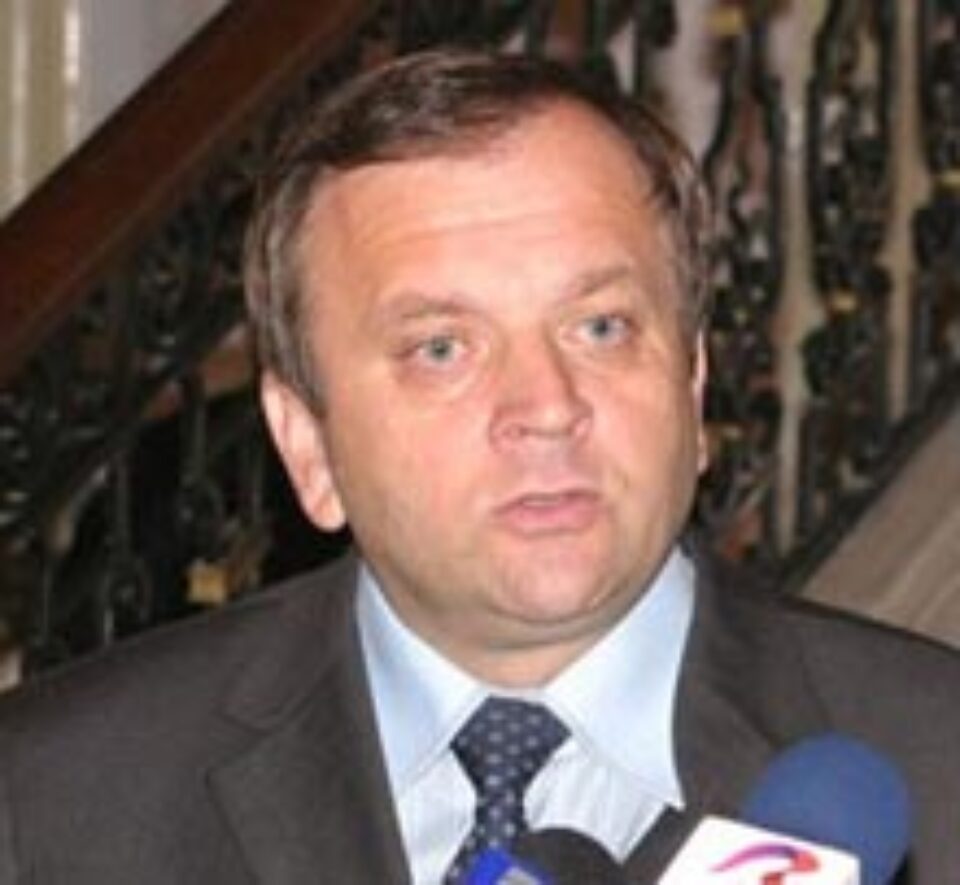 Flutur, "bucuros și onorat” că face parte din Guvernul integrării europene Flutur, "bucuros și onorat” că face parte din Guvernul integrării europene