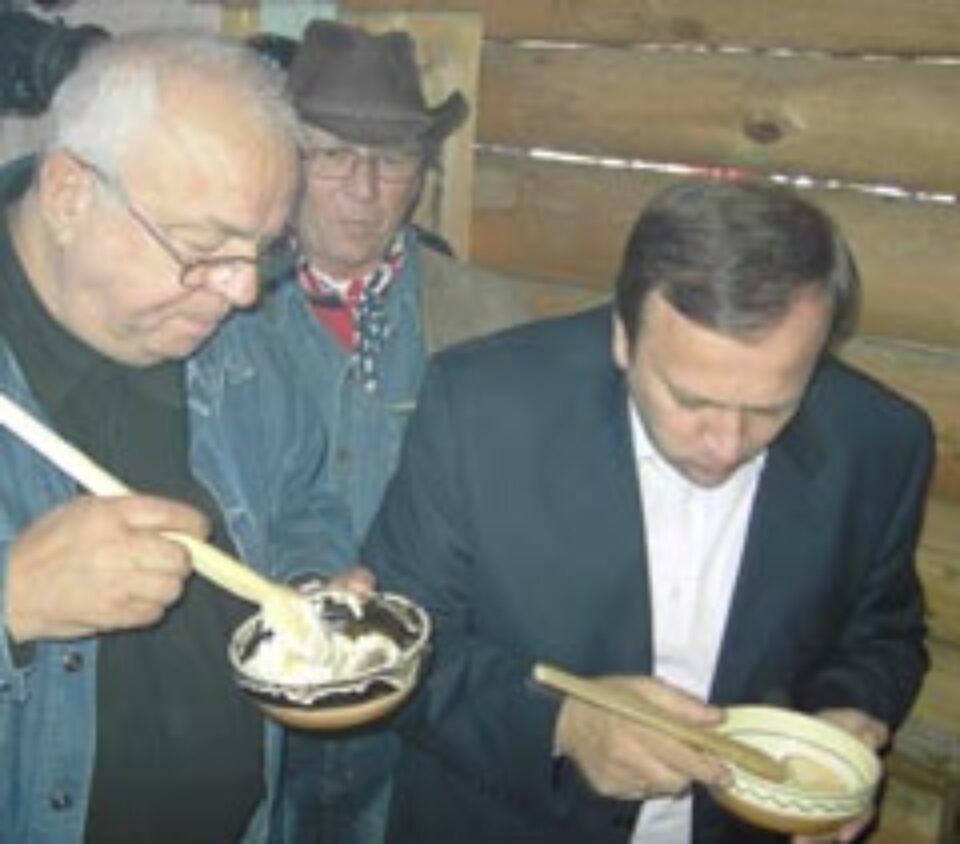 Flutur s-a dezbrăcat la Târgul Lăptarilor