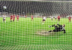 „Câinii” au mușcat din nou și au 10 victorii din tot atâtea posibile