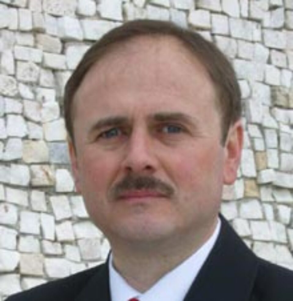 Barbă solicită sistarea lucrărilor la un chioșc care se construiește în Burdujeni