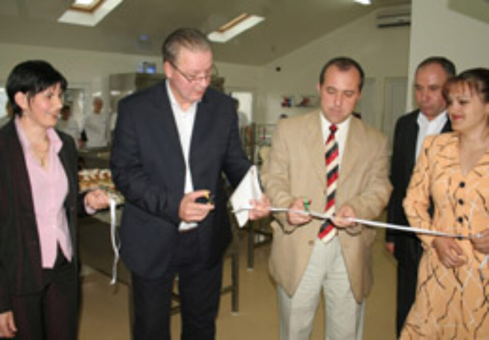 Investiții de aproximativ 120.000 de Euro la firma care a pus fotografiile a mii de suceveni pe torturi aniversare