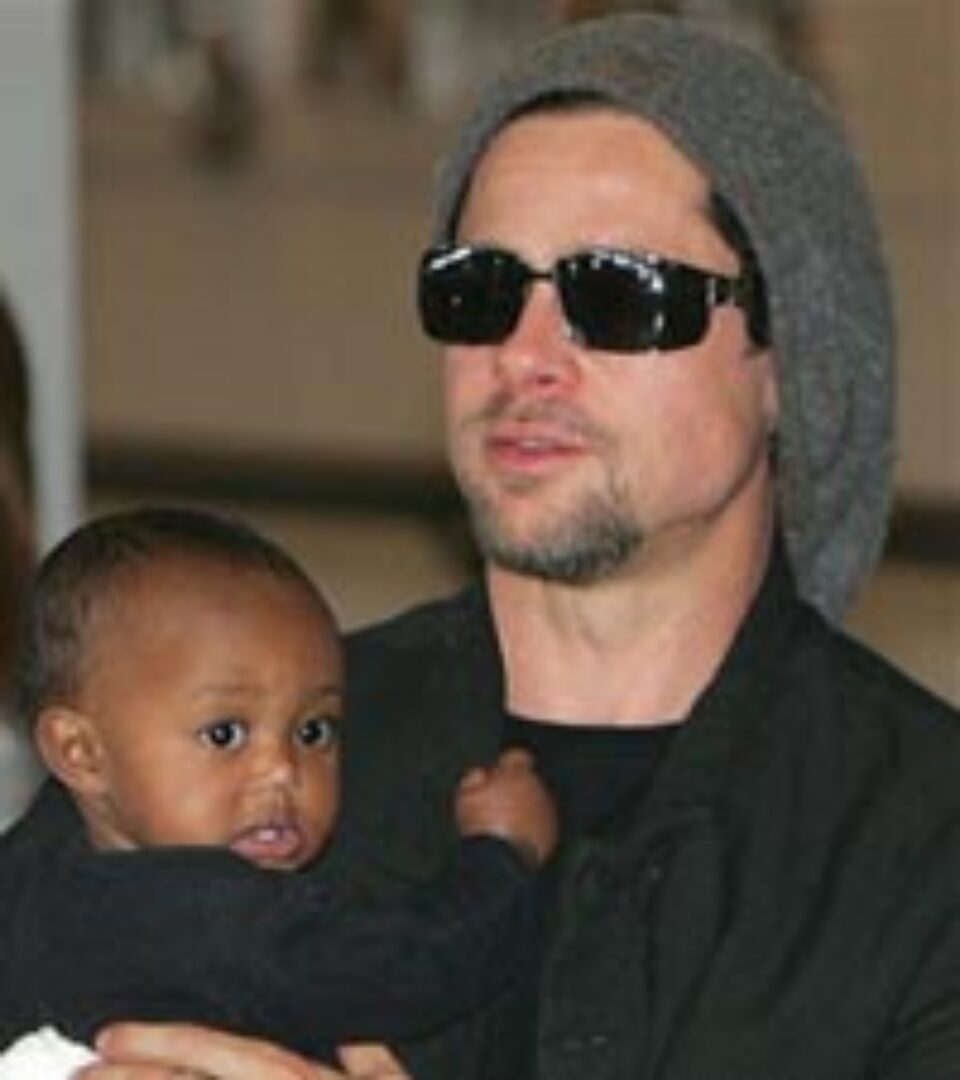 Brad Pitt vrea 11 copii pentru a-și face echipă de fotbal