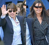 Tom Cruise o ajută pe Katie Holmes să slăbească