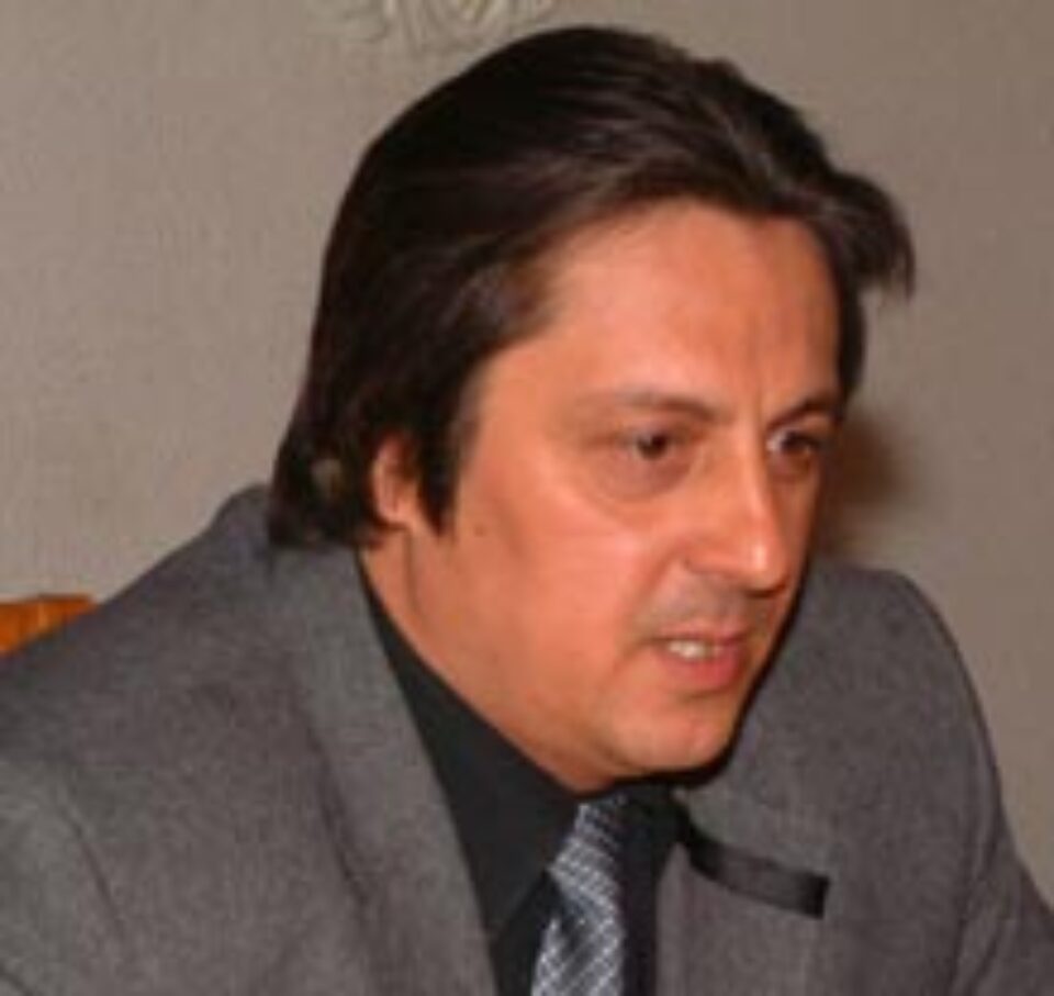 Primarul Vasile Tofan, ultima speranta pentru fotbalistii falticeneni Primarul Vasile Tofan, ultima speranta pentru fotbalistii falticeneni