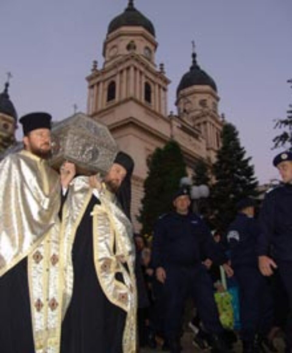 Președintele participă, astăzi, la Iași, la sărbătoarea Sfintei Parascheva Președintele participă, astăzi, la Iași, la sărbătoarea Sfintei Parascheva