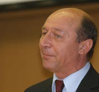 Băsescu despre Stolojan, Boureanu și Stoica: un "lacheu", un "bețiv" și un "penibil"