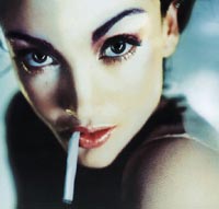 Un sfert dintre fumători au tulburări respiratorii după 25 de ani de fumat