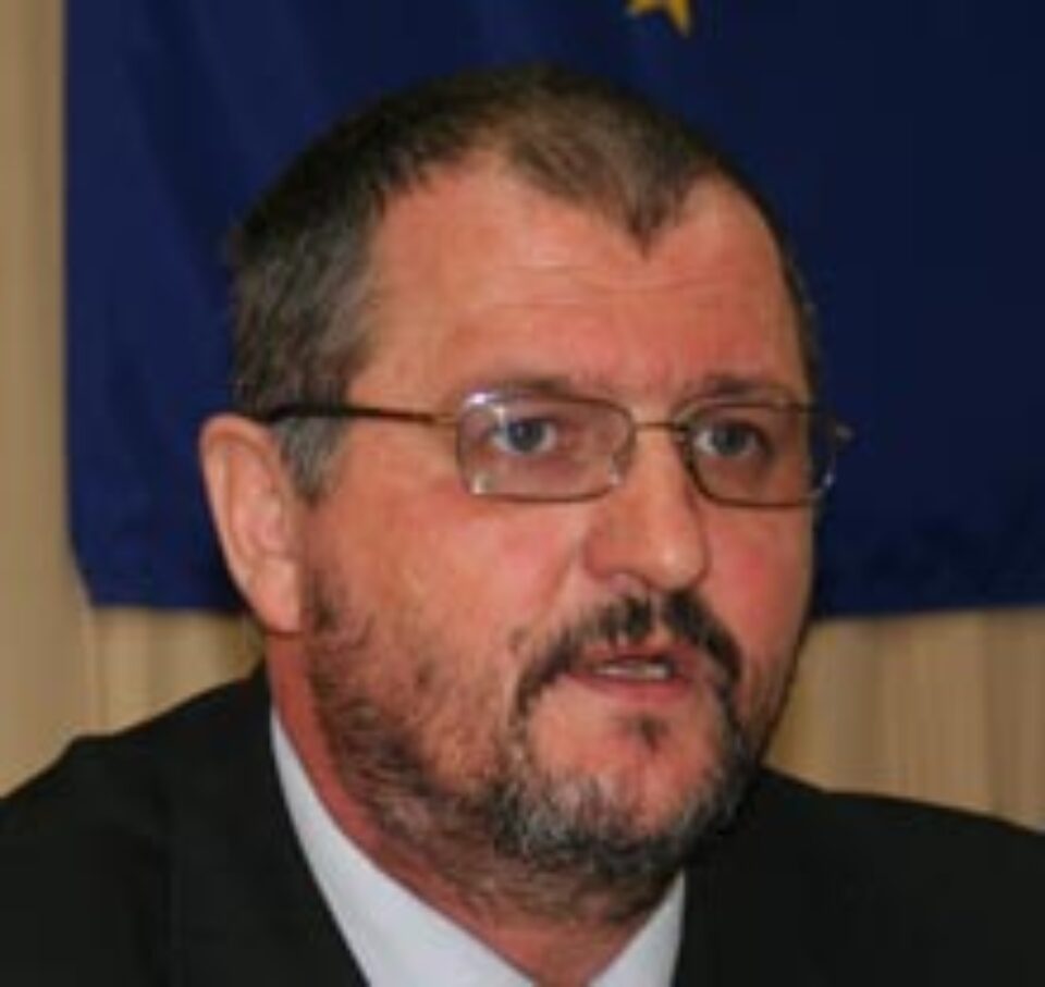 Prefectul Orest Onofrei Prefectul Orest Onofrei