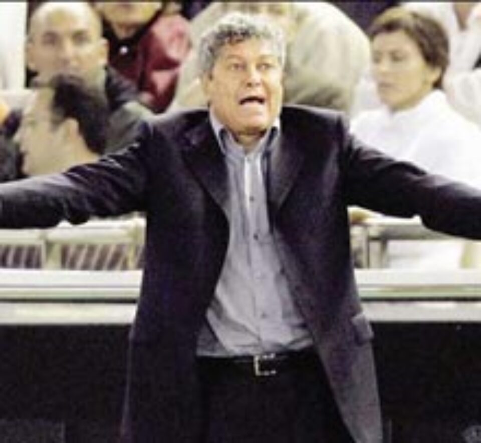 Lucescu și Șahtior se afundă în mocirlă
