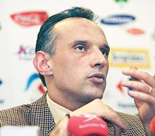 Numărul fotbaliștilor extracomunitari din România, limitat la cinci