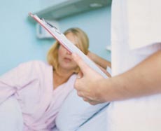 Zeci de mii de bolnavi, voluntari în studiile clinice pentru cancer